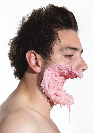 Illustration for article titled Gruesome injuries recreated with candy and ice cream are pure nightmare fuel